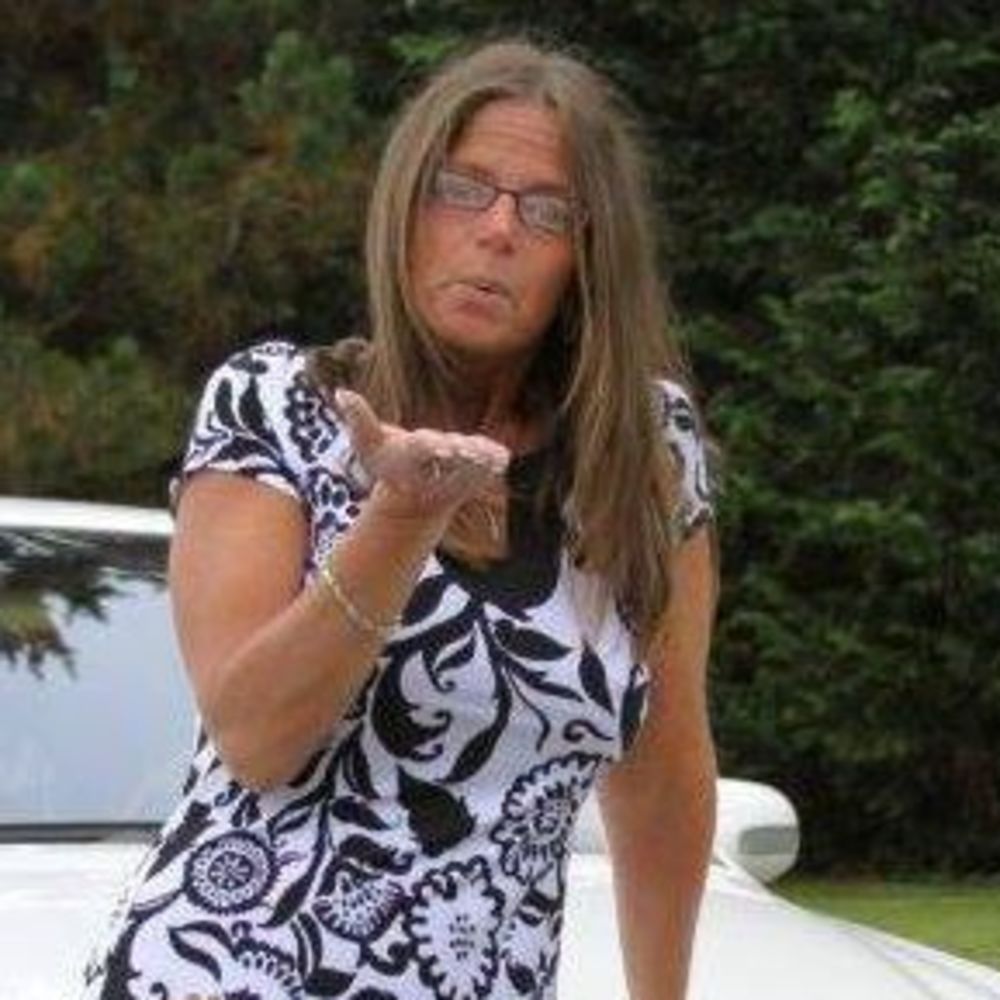 Meet your Posher, Mikki